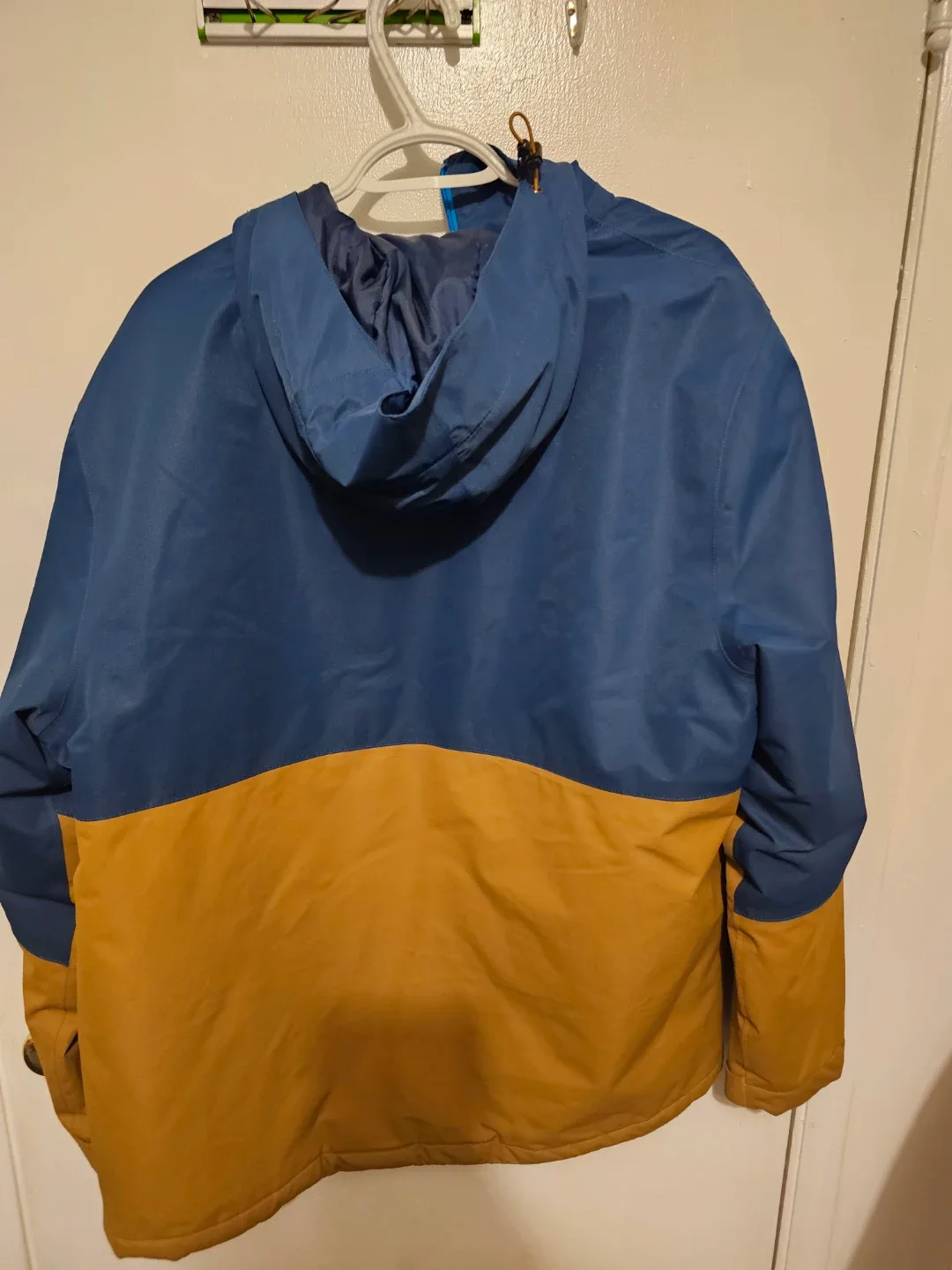 Men's winter jacket image indicator(2)