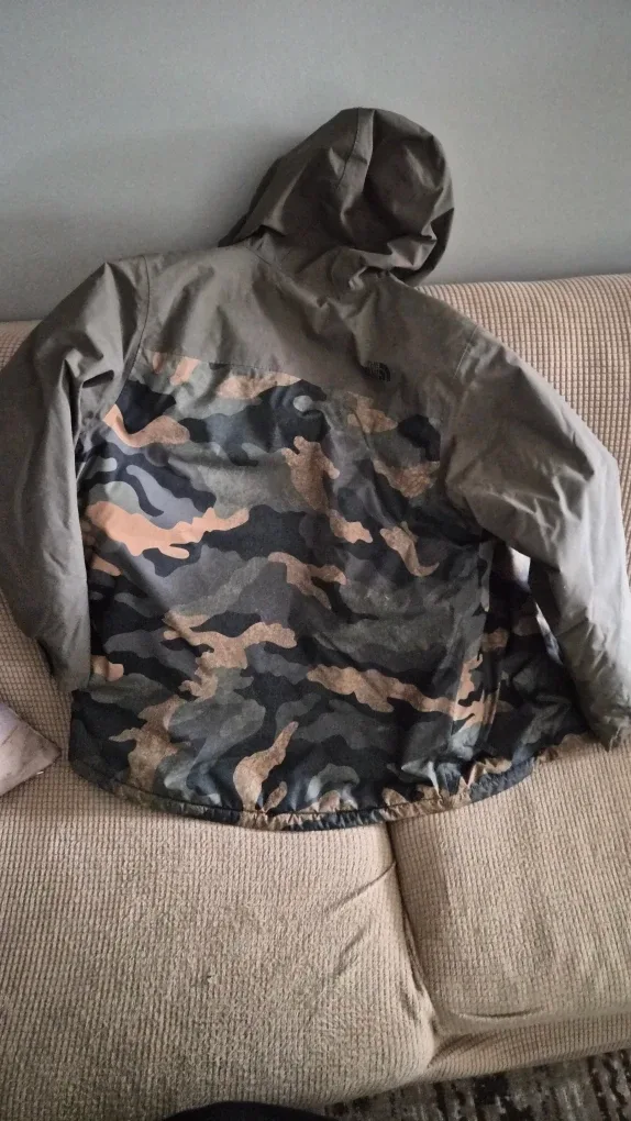 The North Face Camo DryVent Jacket image indicator(4)