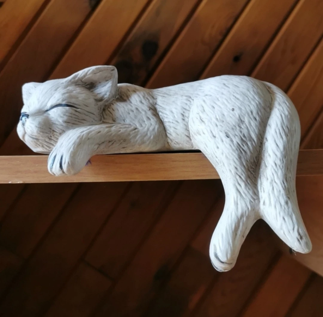 Cat Shelf Sitter Decor - photo 4