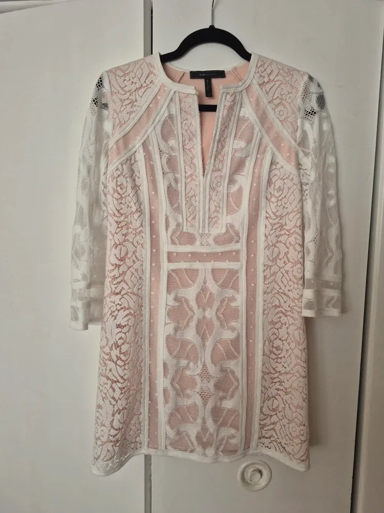 BCBGMAXAZRIA Dress - Size small