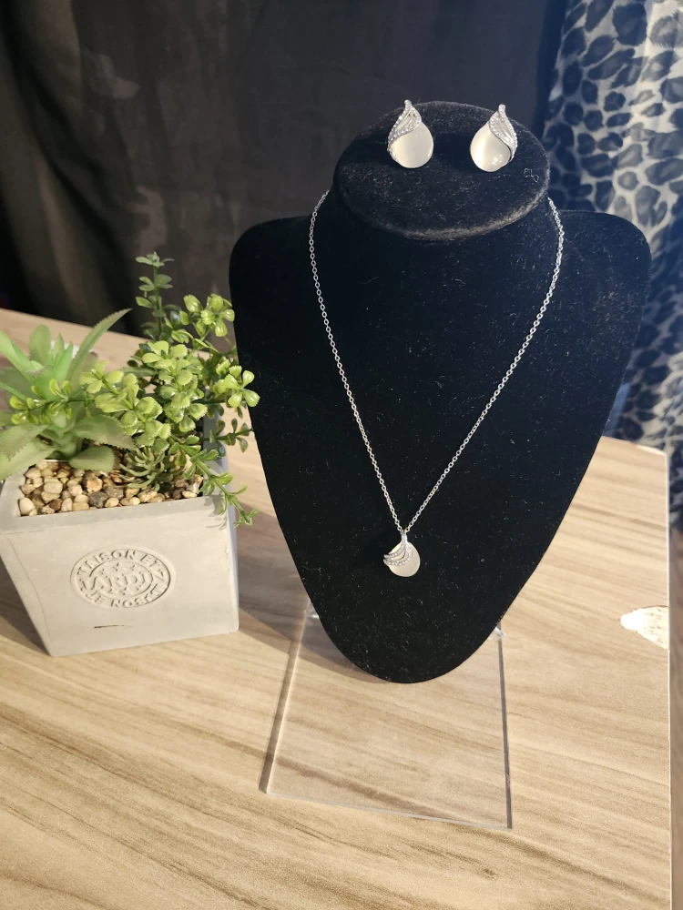 Necklace and Earring Set