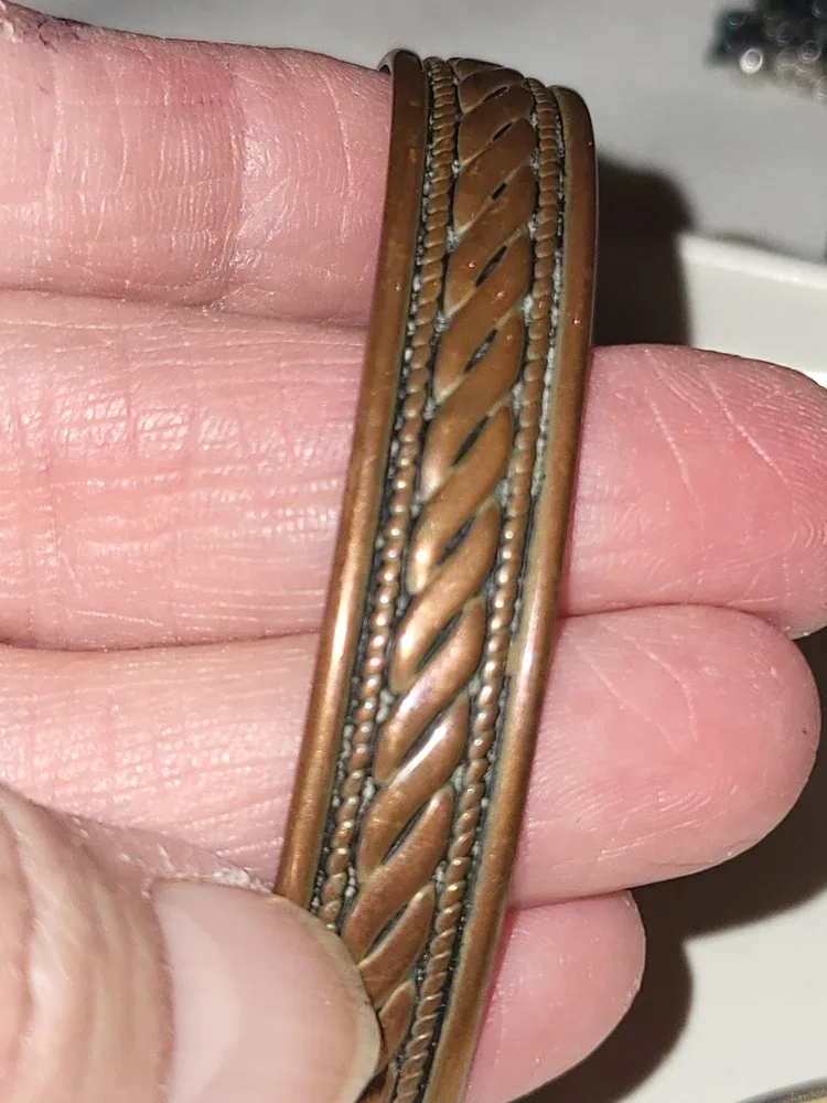 Assorted Fashion Bangles: Set of 5 image indicator(3)