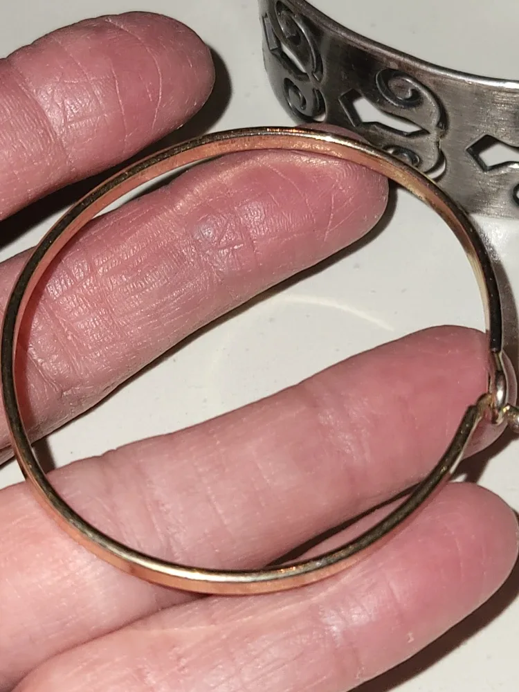 Assorted Fashion Bangles: Set of 5 image indicator(4)