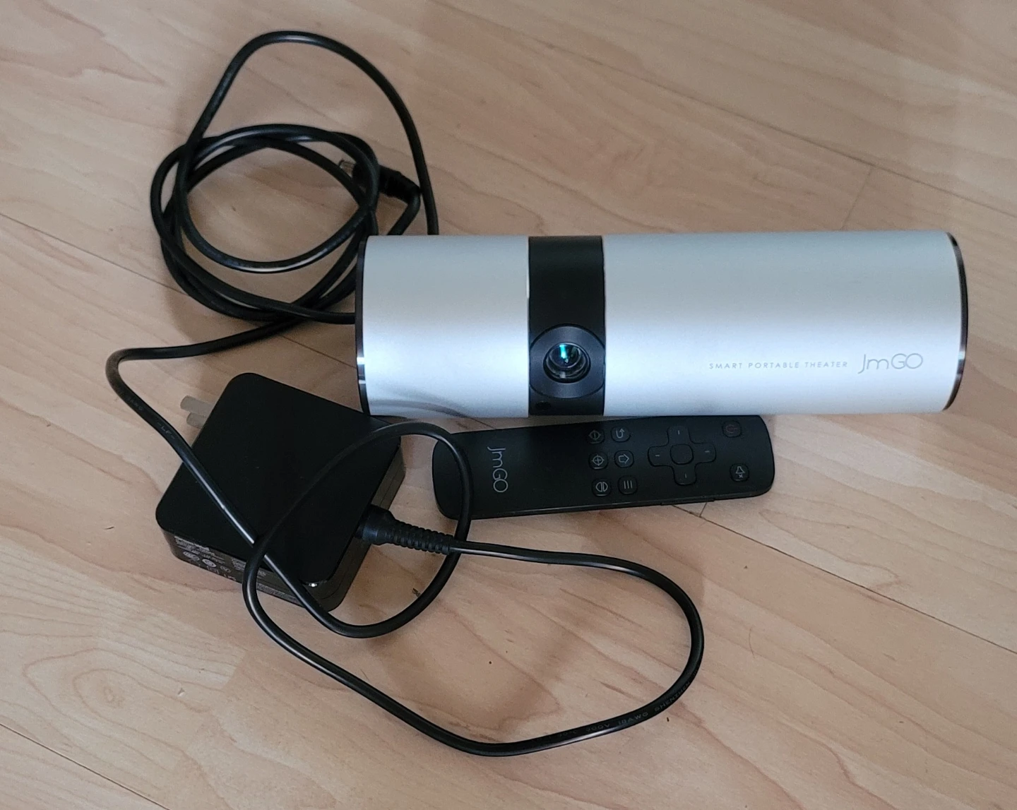 JMGO Smart Portable Theater Projector - photo 2