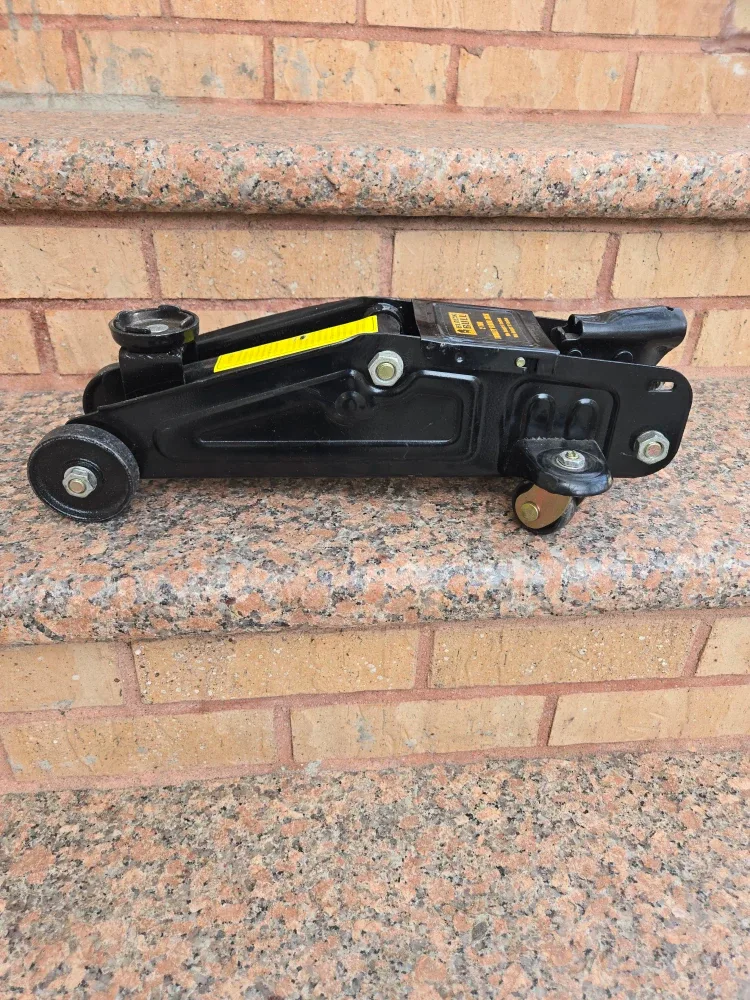 Black Bull 2 Ton Trolley Floor Jack image indicator(3)