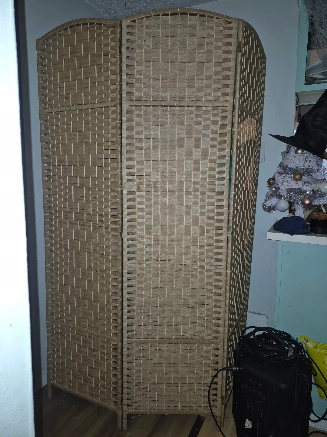 Woven Room Divider 🥕