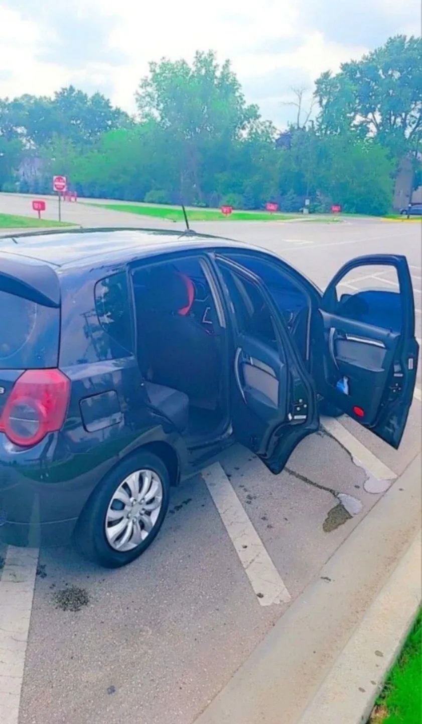 2009 Pontiac G3 image indicator(2)