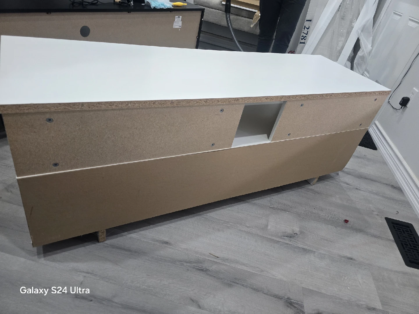 White & Wood TV Stand with Drawers - photo 5