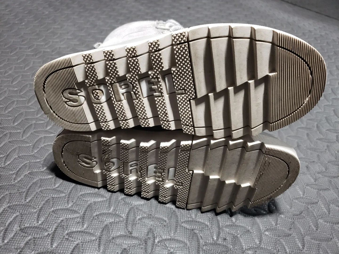 Sorel Explorer Joan of Arctic Cozy Boots - Grey (Size 6) image indicator(7)