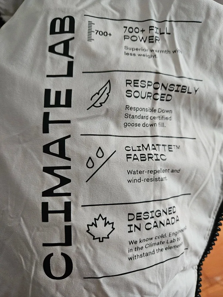 Aritzia Super Puff Bomber Jacket image indicator(4)