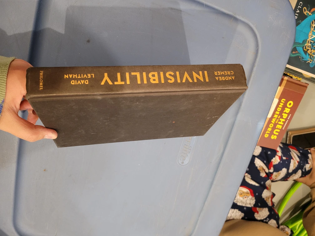 Variety of Books: Circe, Crazy Rich Asians, Invisibility... - photo 2