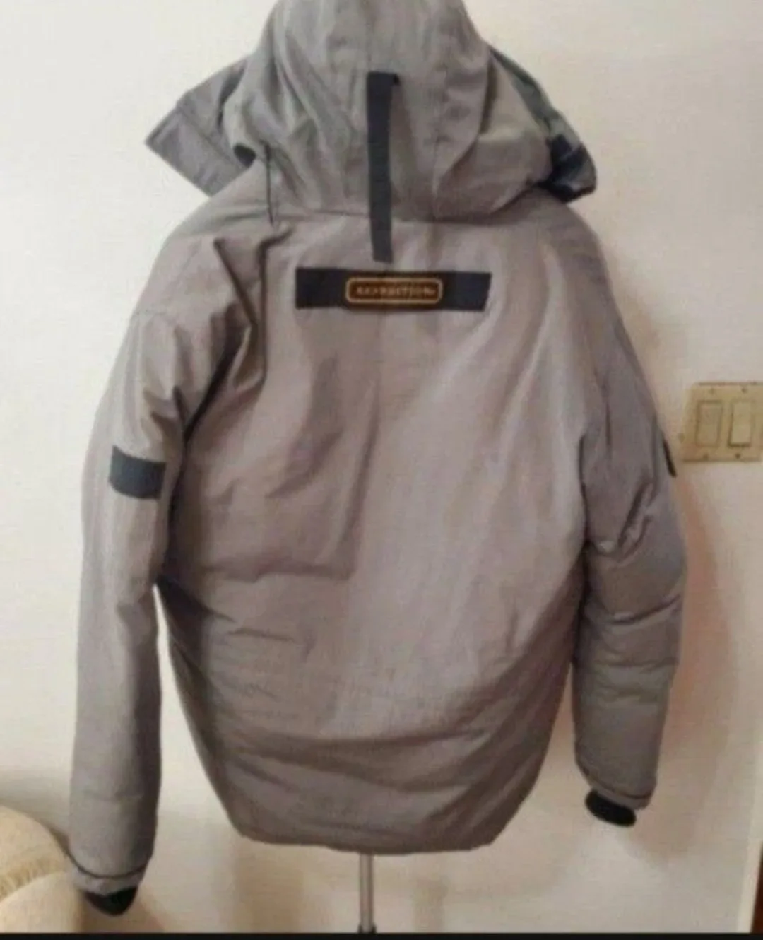 Mens Canada goose parka. Xlarge image indicator(2)