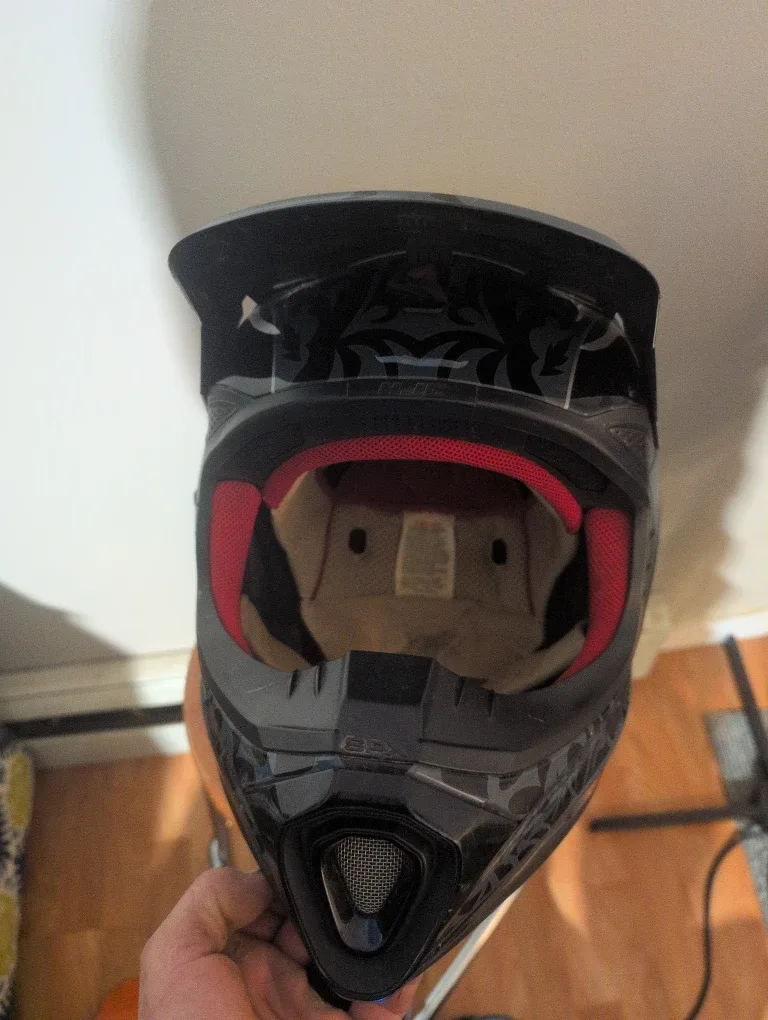 Black & Red Motocross Helmet image indicator(2)