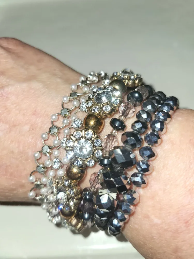 Set of 6 Beaded Bracelets image indicator(2)