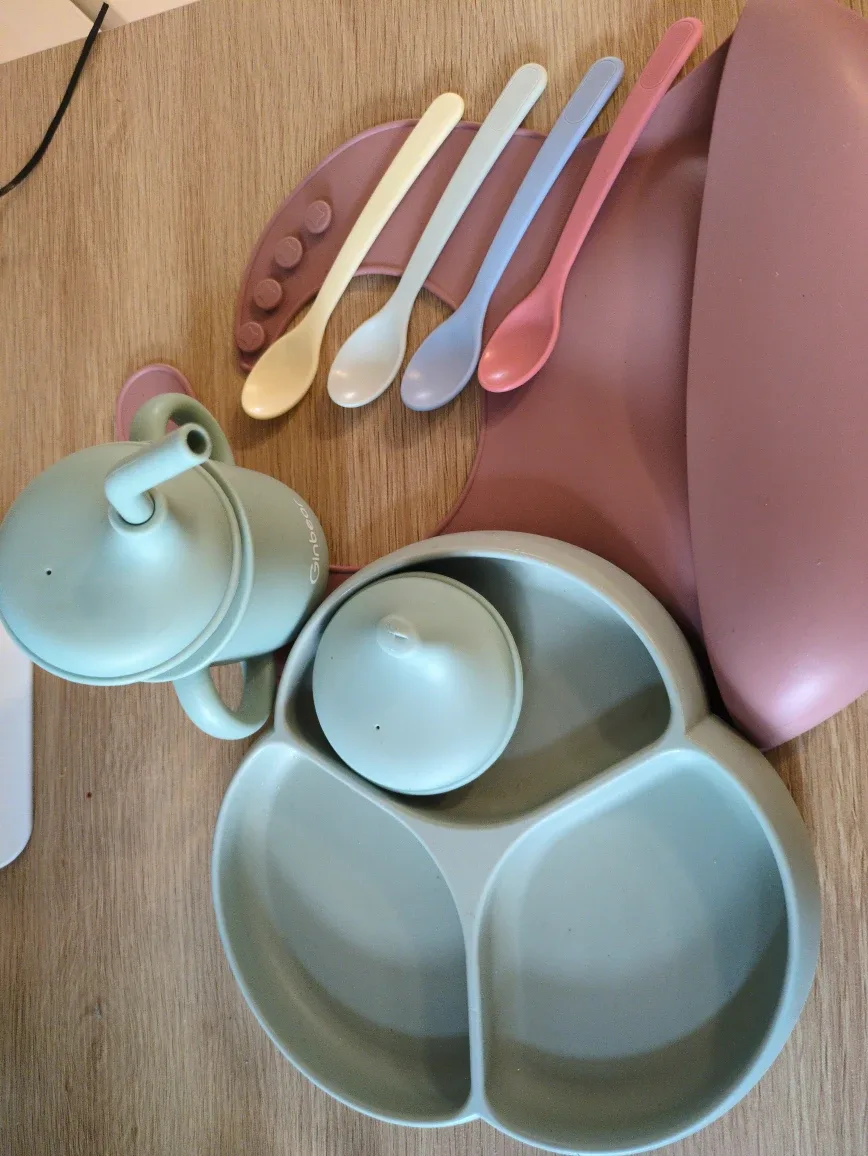 Silicone Eating Set - cup, Bib, Suction Plate & Spoons