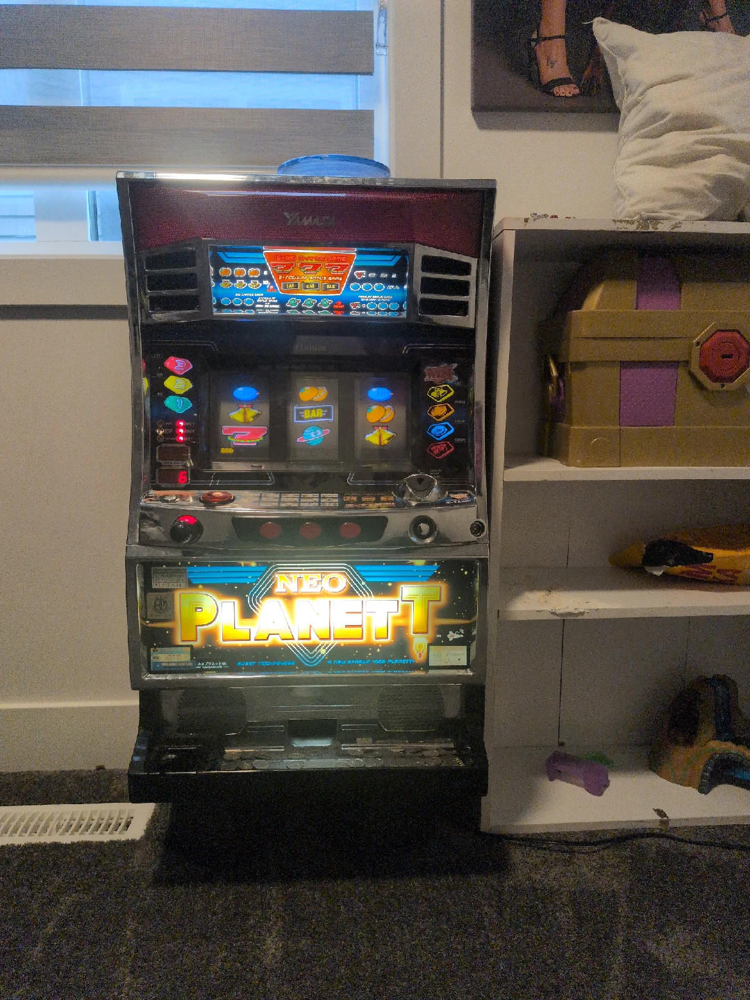 Neo Planet T Slot Machine - photo 2