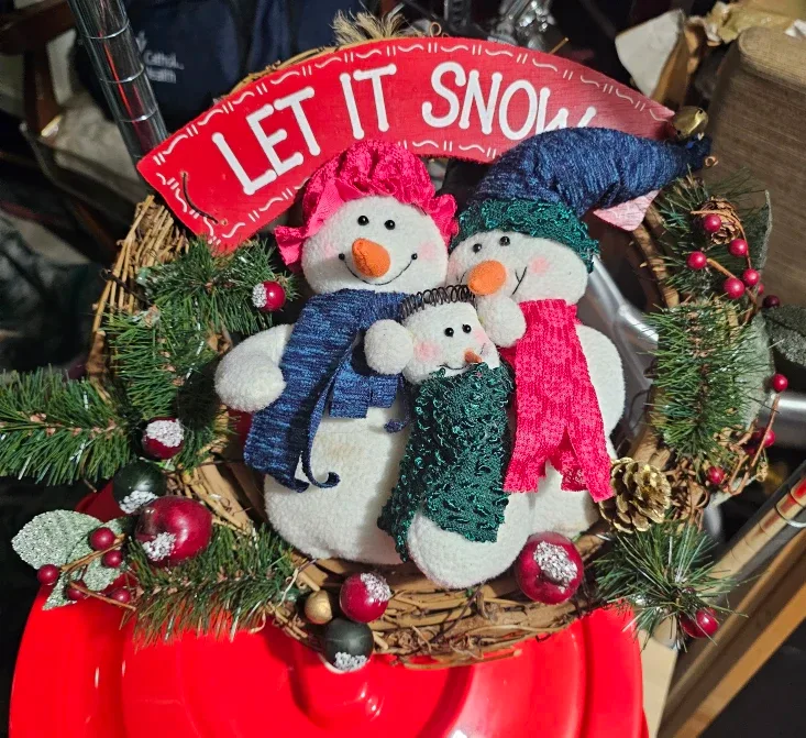 Snowman Family Wreath - Holiday Decor