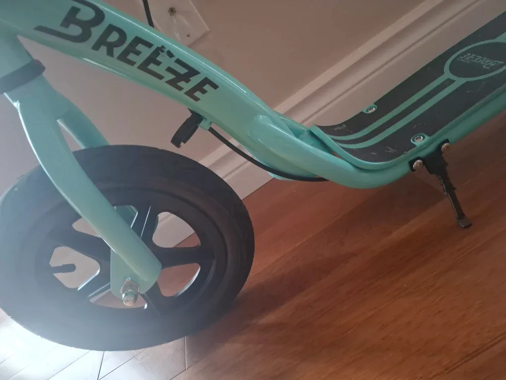 StreetRunner Breeze BMX Style Kick Scooter image indicator(2)
