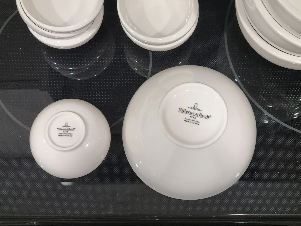 Villeroy & Boch Premium Porcelain Bowls (Set) image indicator(2)