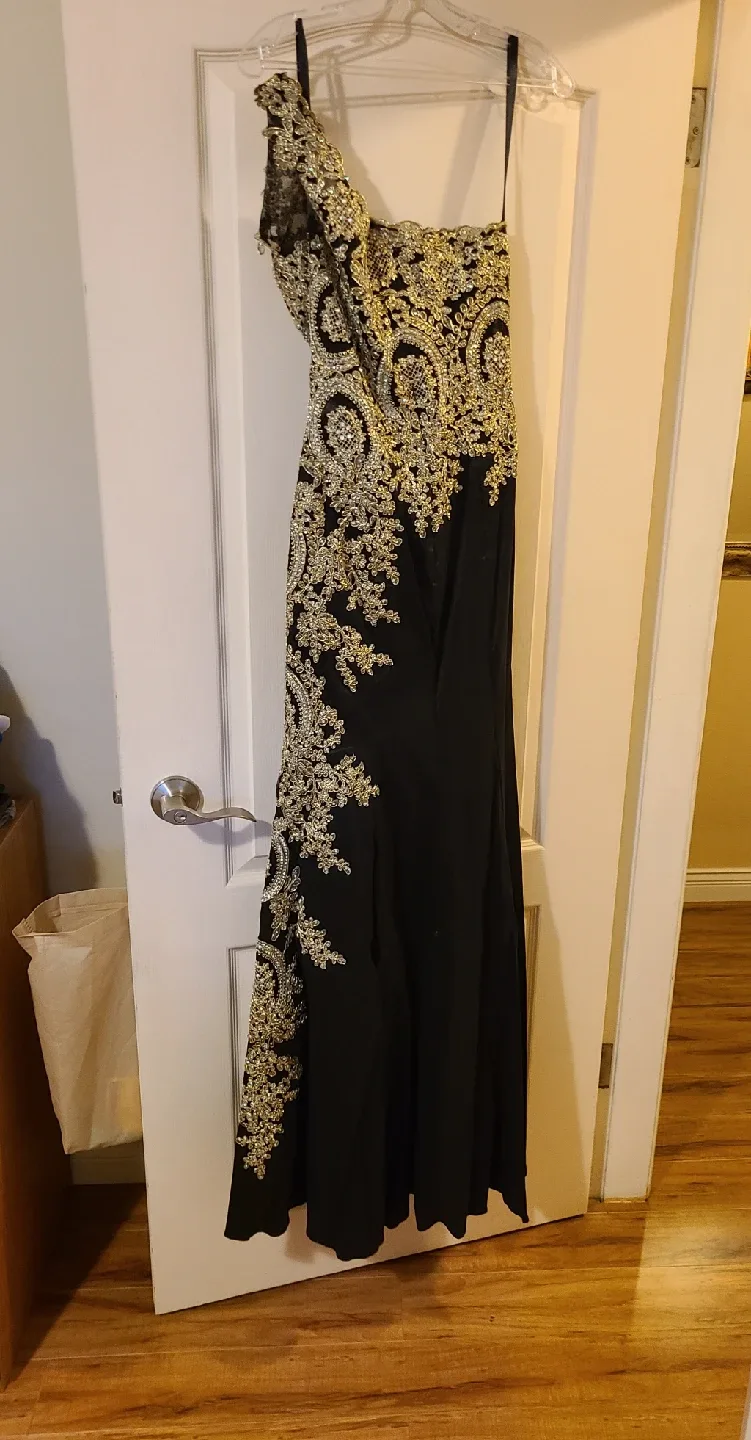 Morilee Madeline Gardner Black & Gold Dress image indicator(4)