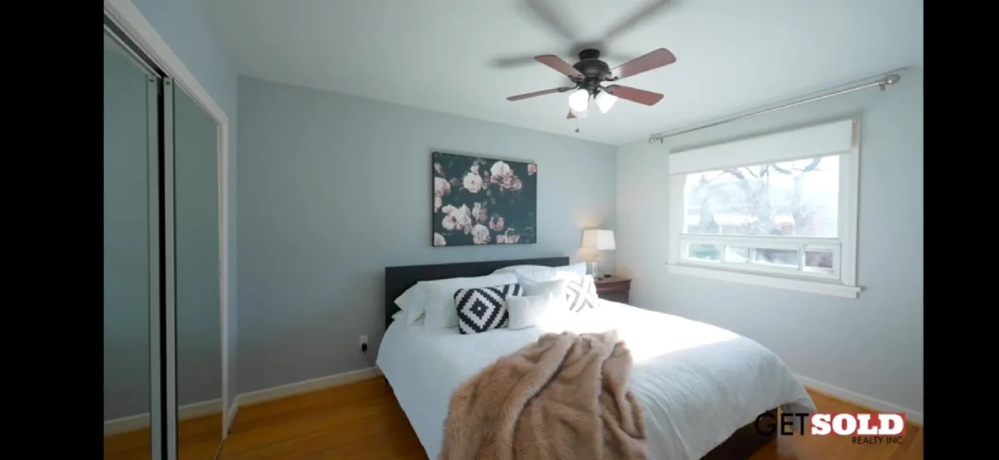 Living Room Furniture Set image indicator(2)