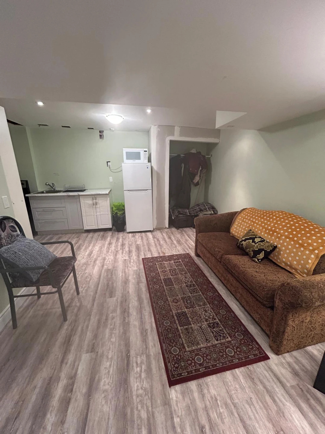 Basement Room for Rental - photo 5