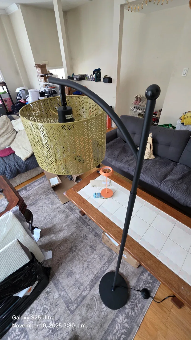 Modern Gold Patterned Floor Lamp image indicator(3)