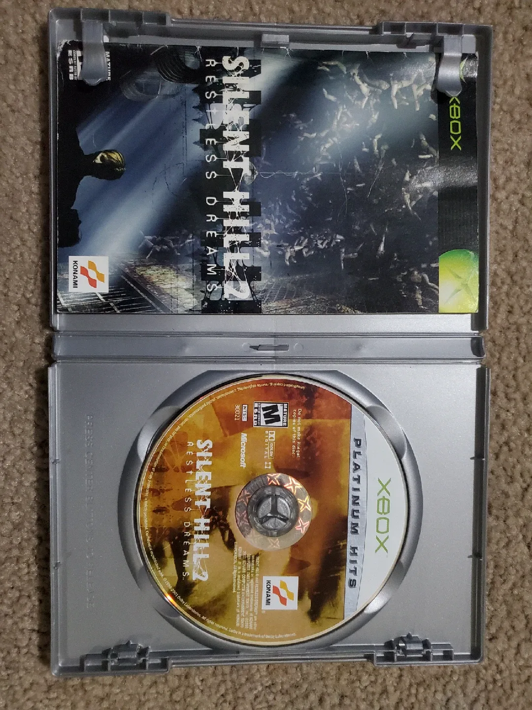 Silent Hill 2 and Silent Hill 4: The Room Xbox Complete in box image indicator(3)