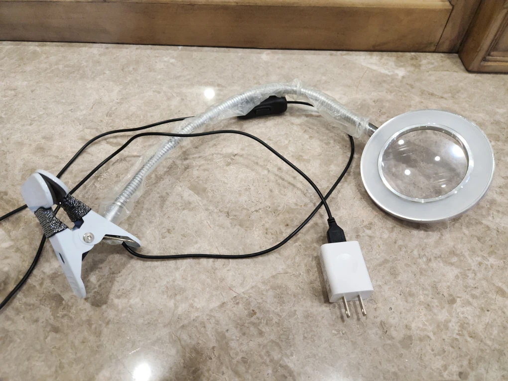 LED Clip-On Magnifying Lamp