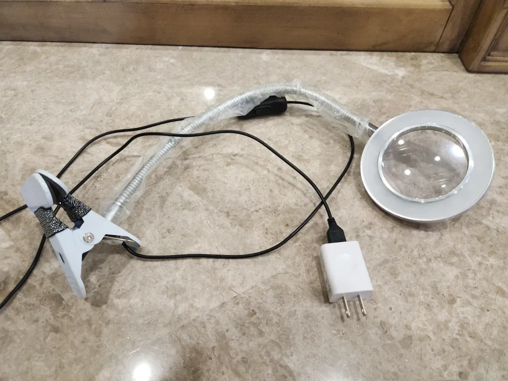 LED Clip-On Magnifying Lamp