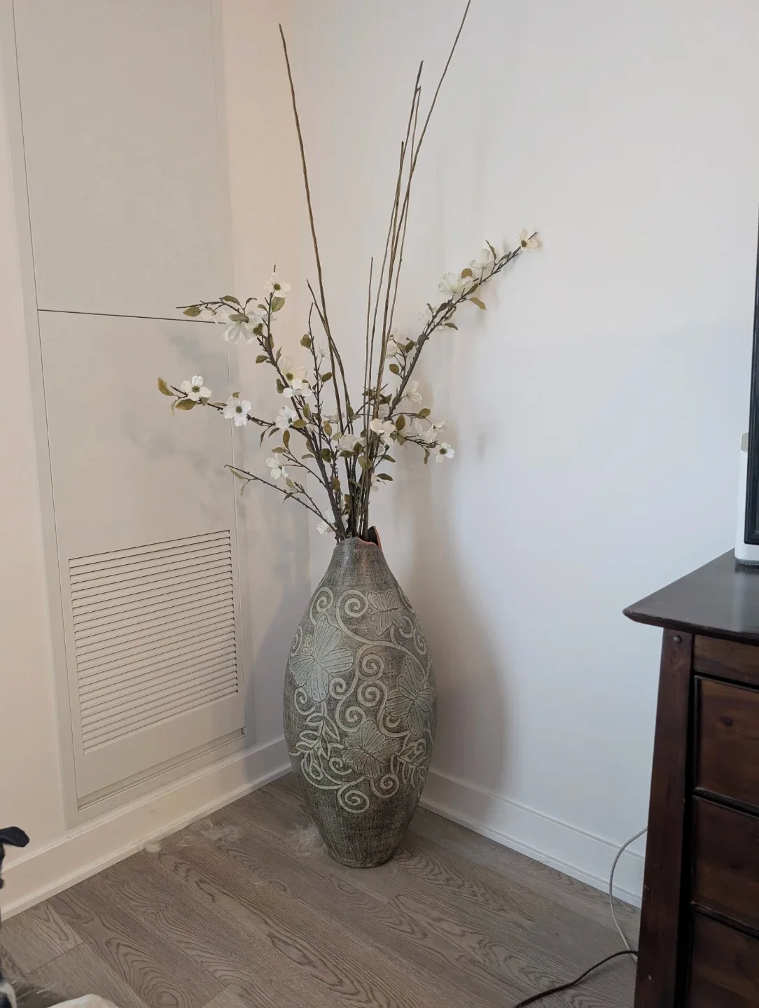 Decorative clay vase image indicator(3)