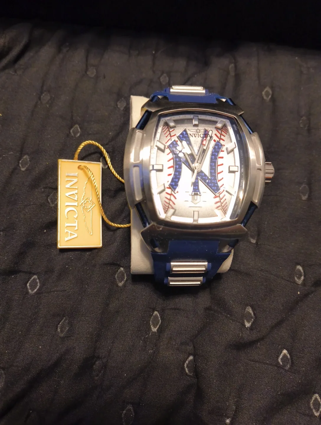 InvictaNY Yankees 54mm Stainless Steel Silicone Band Date 42824