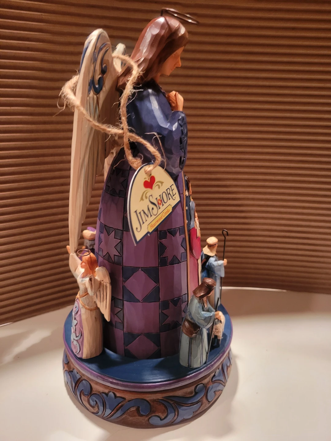 Jim Shore Nativity Figurine "O Come Let Us Adore Him" - photo 3