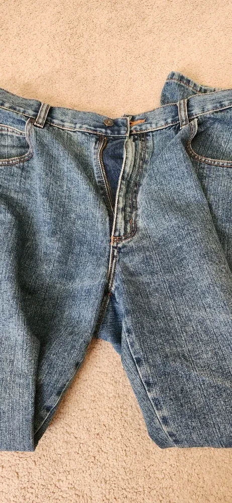 Falls Creek Jeans, Size 34x32 image indicator(2)