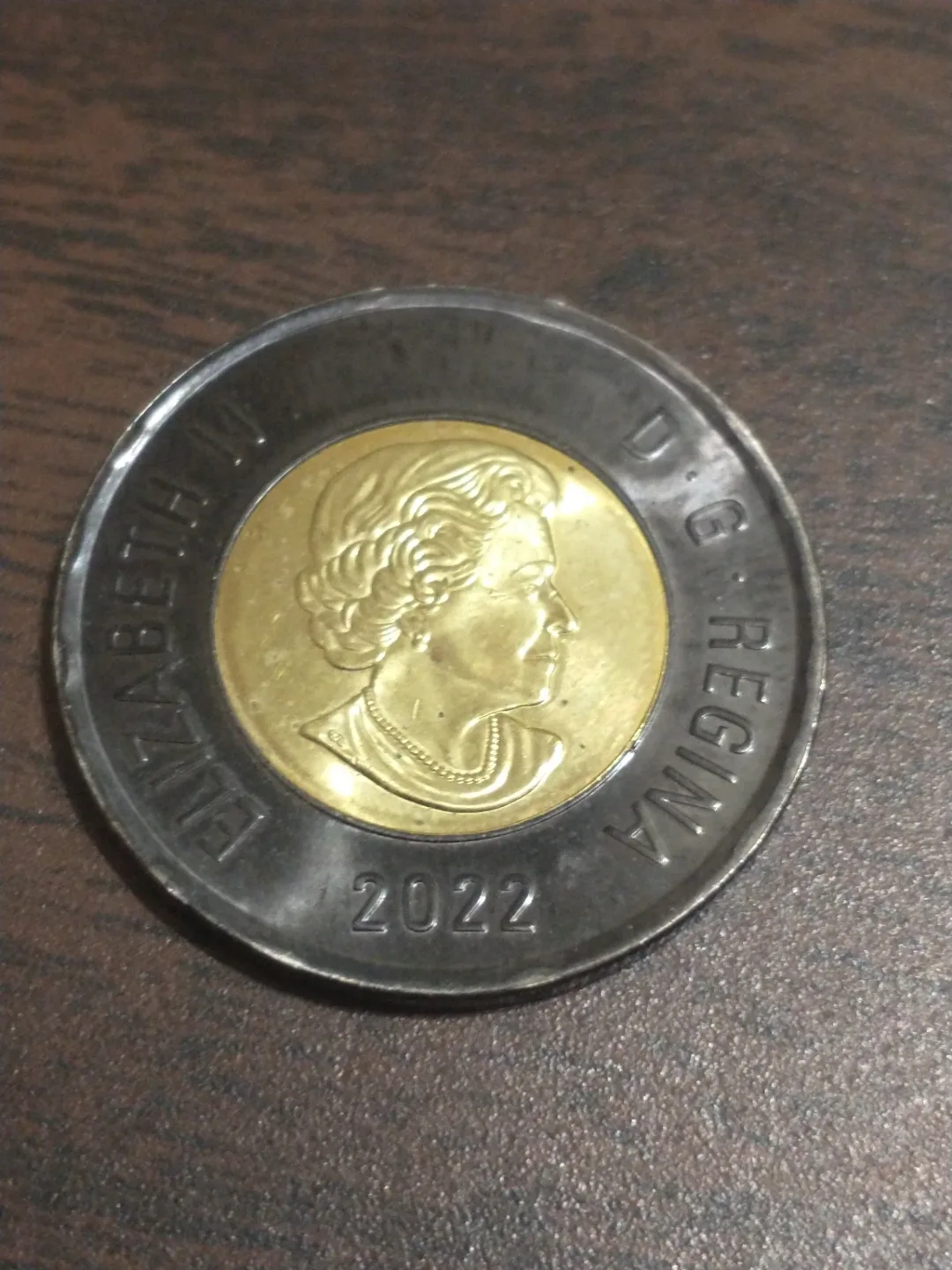 Lovely 2022 Canada black toonie image indicator(6)