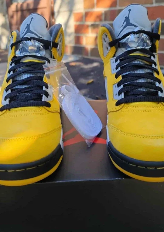 THE JORDAN 5 TOKYO 2025 image indicator(3)