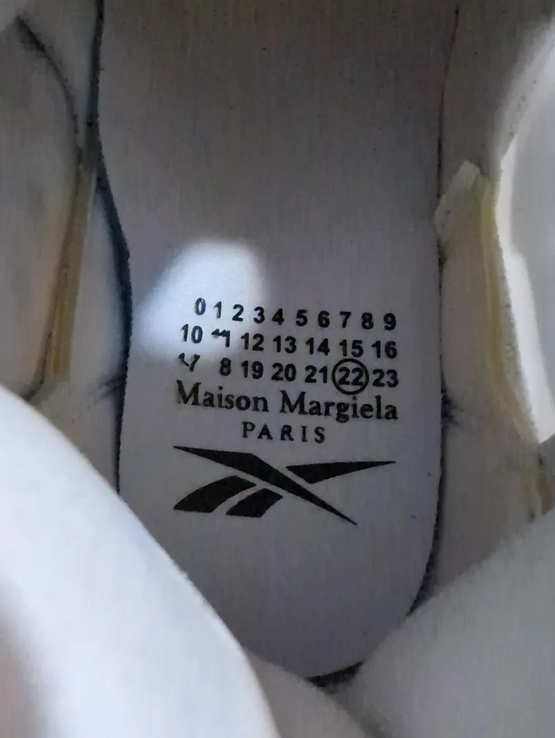 Reebok x Maison Margiela Instapump Fury OG White image indicator(8)