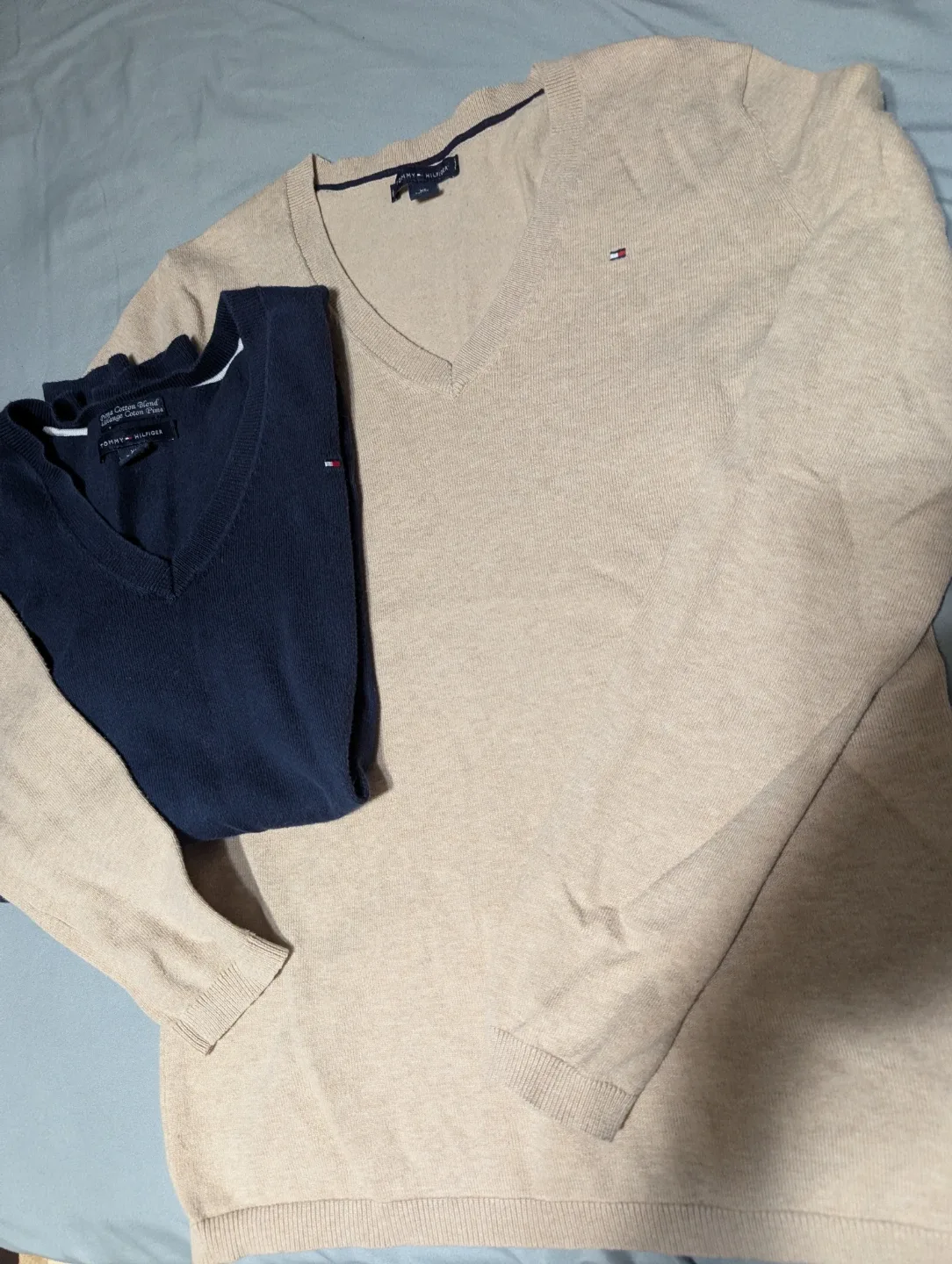 Tommy Hilfiger V-Neck Sweaters - XS image indicator(2)