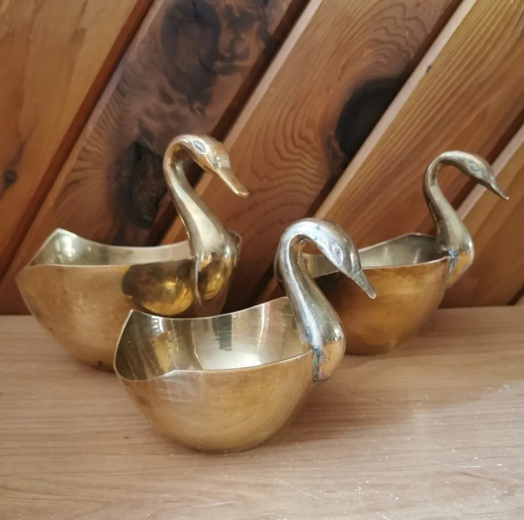 Vintage Brass Nesting Swan Bowls image indicator(6)