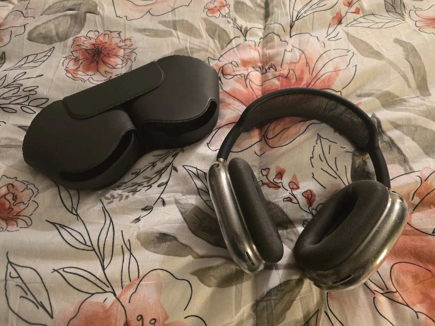 Apple Airpods Max - Space Gray image indicator(2)