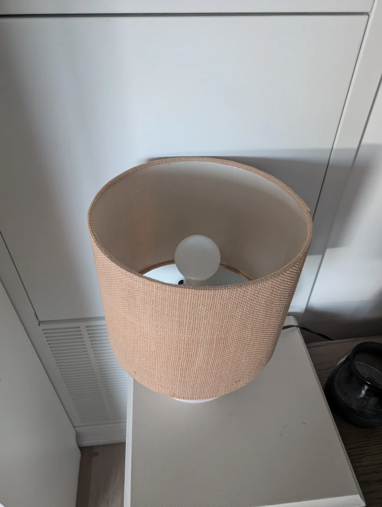 Table Lamp with Beige Shade - photo 3