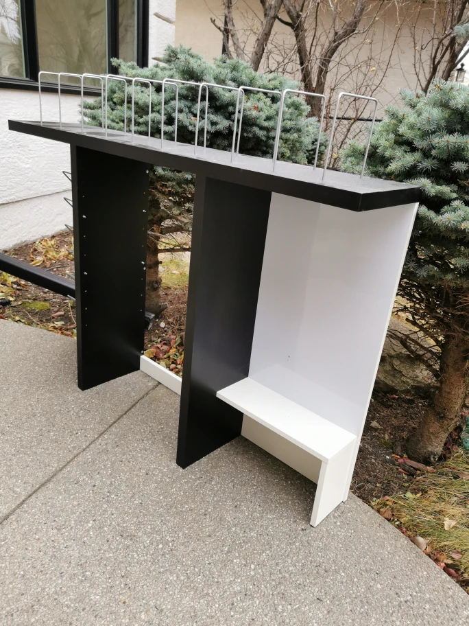FREE Black & White study desk book  Organizer