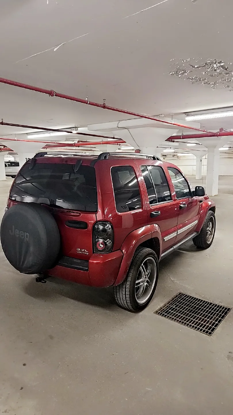 2007 jeep liberty limited edition 3.7L image indicator(10)