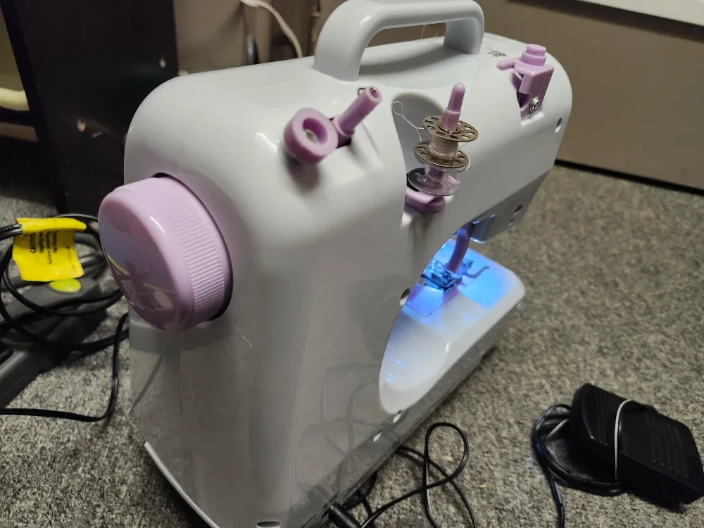 Portable or  Household Sewing Machine image indicator(7)