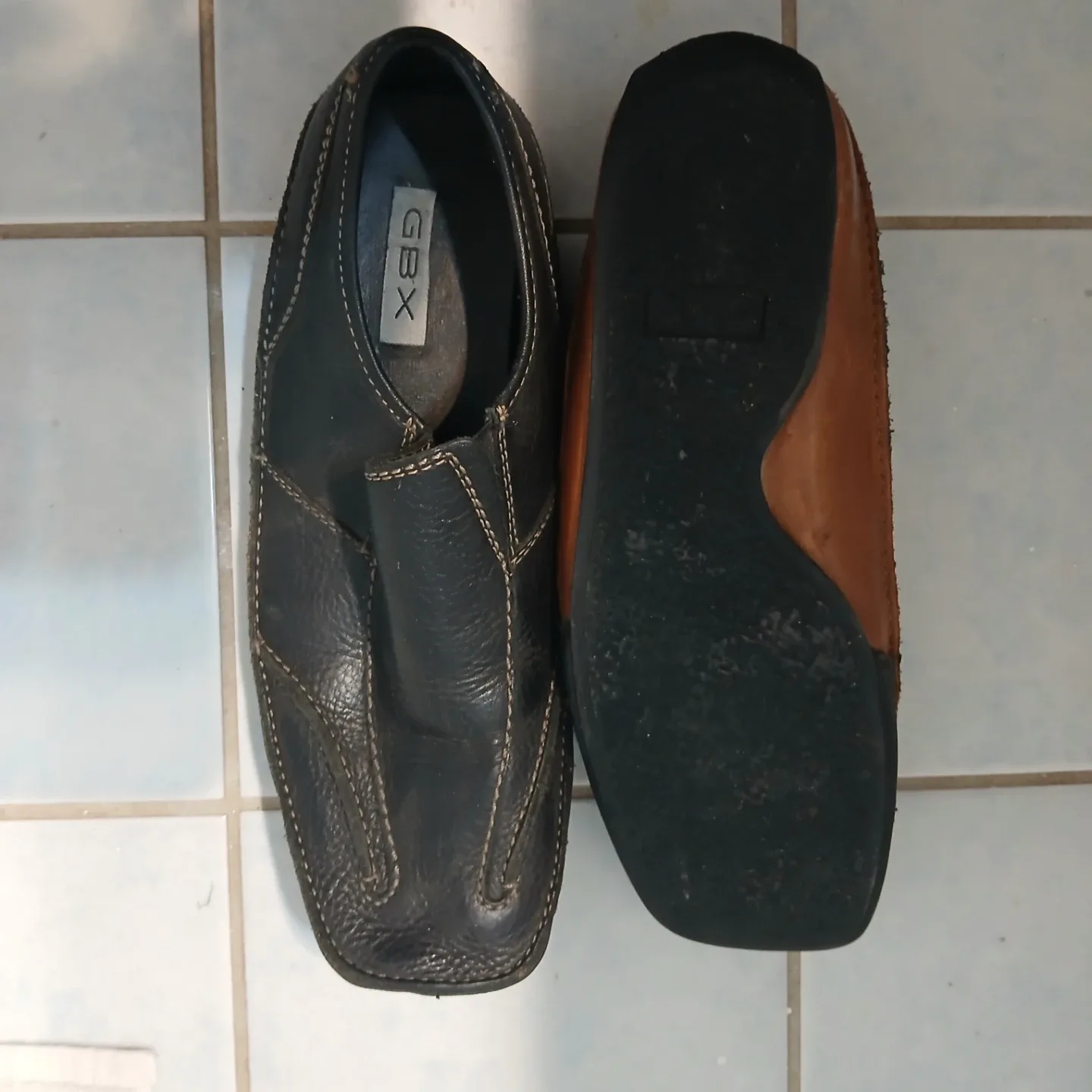 GBX Black Leather Loafers - Size 11M thumbnail