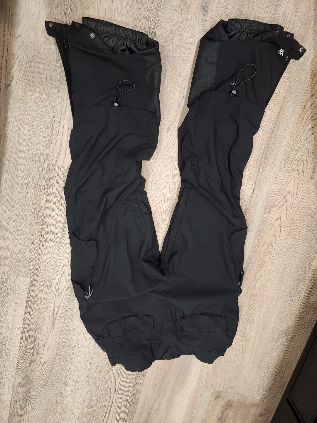 **Winter Clothing Bundle for Sale!** image indicator(8)