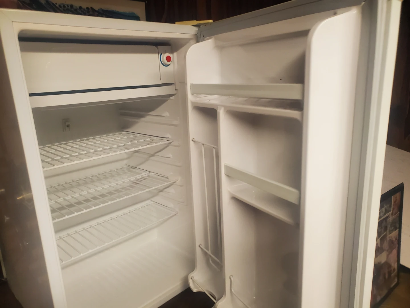 Kenmore Compact Refrigerator - White - photo 4