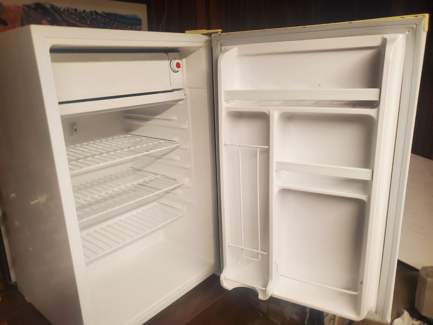 Kenmore Compact Refrigerator - White - photo 5