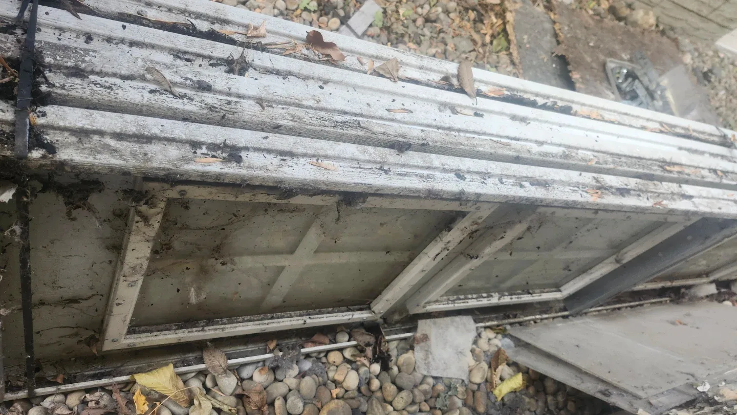 9'x7' NEW garage door NEED GONE ASAP Whyte ave $400 OBO