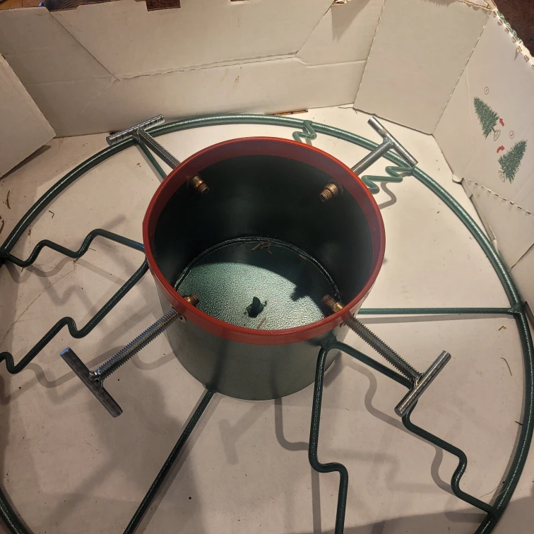 Santa's Last Stand Christmas Tree Stand - photo 2